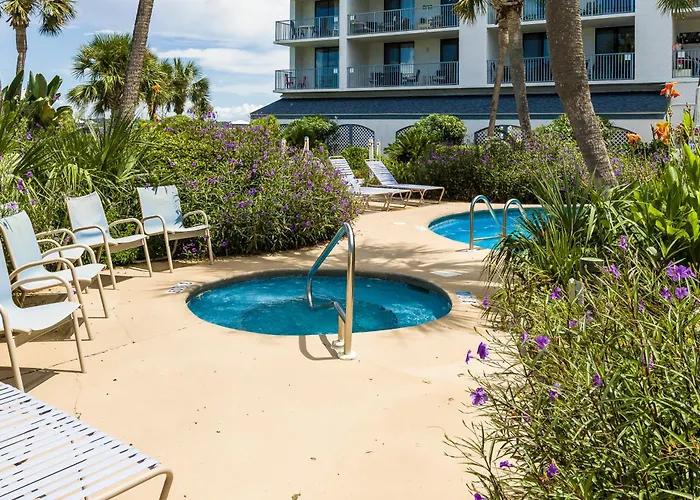 Surf & Racquet Club 203a